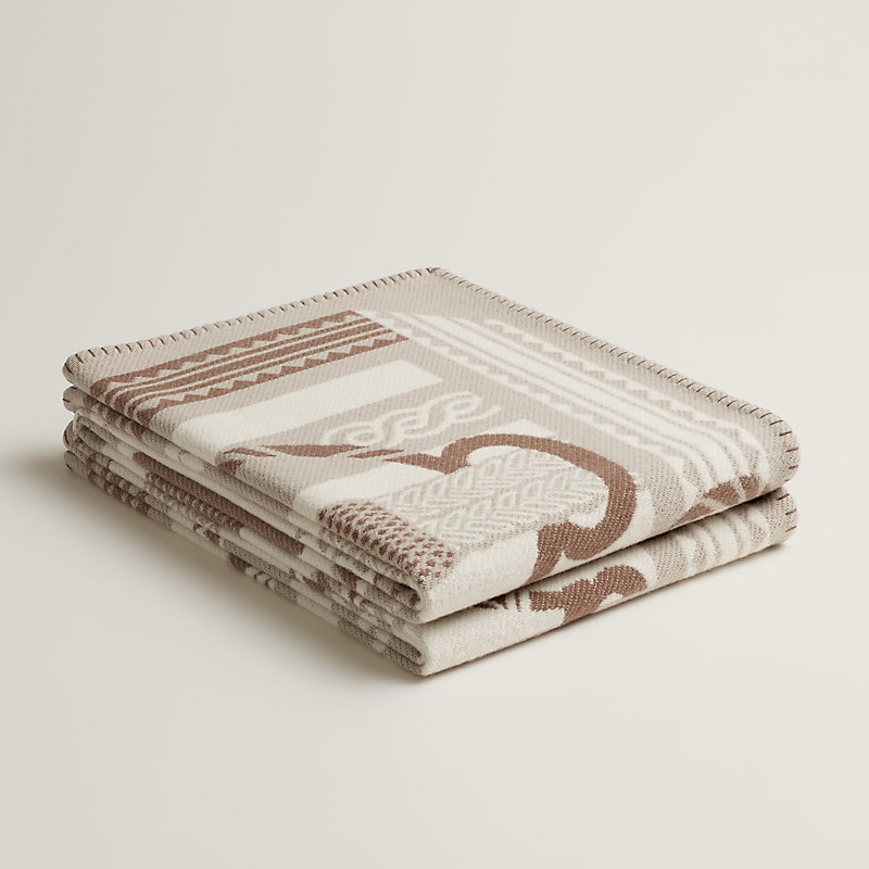 プレード ジャカード 《鐙の幻想》 | Hermès - エルメス-公式サイト